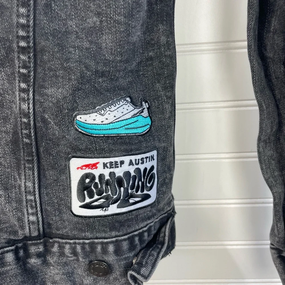 Altra Black Denim Graphic Long Sleeve Patch “Stay Out There” Jacket S Women’s - Picture 8 of 12